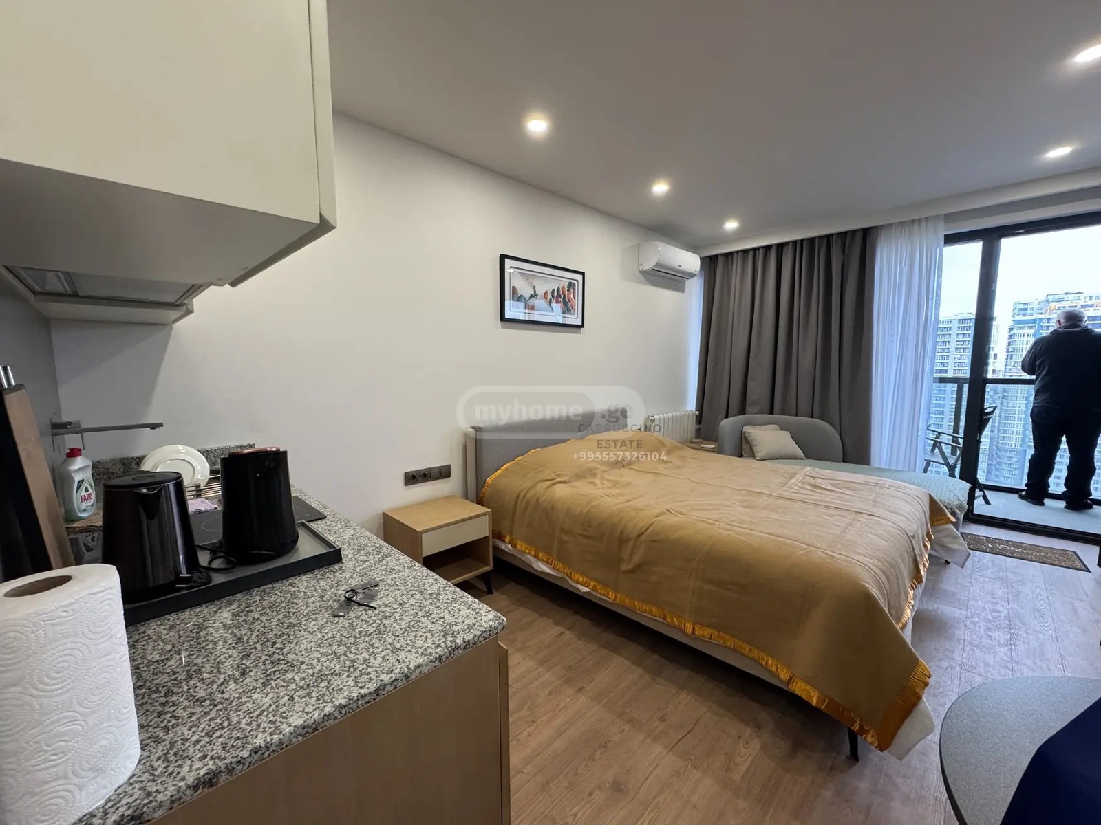 აბუსერიძე ტ. ქ. 13 - 1 rooms