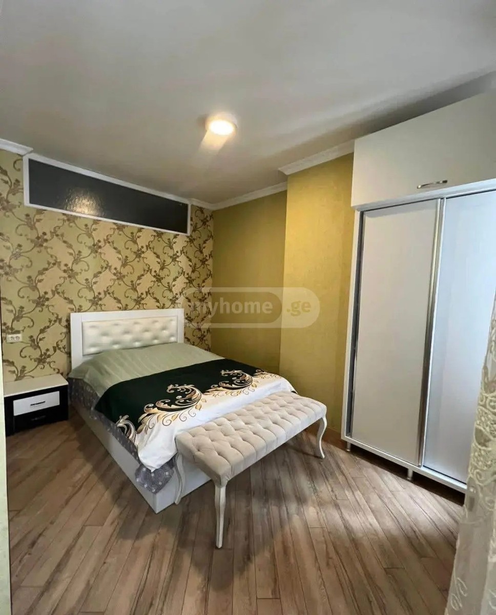 აღმაშენებლის ქ. 2 - 3 rooms