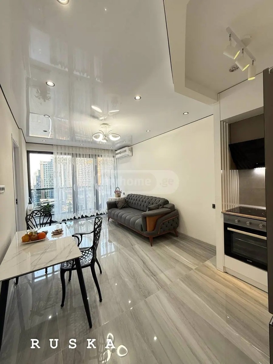 აბუსერიძე ტ. ქ. 13 - 2 rooms