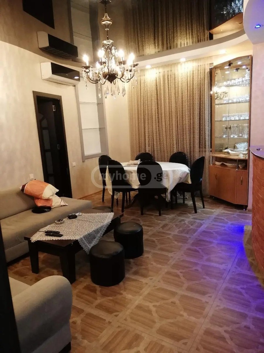 ფიროსმანი ნ. ქ. 18 - 3 rooms