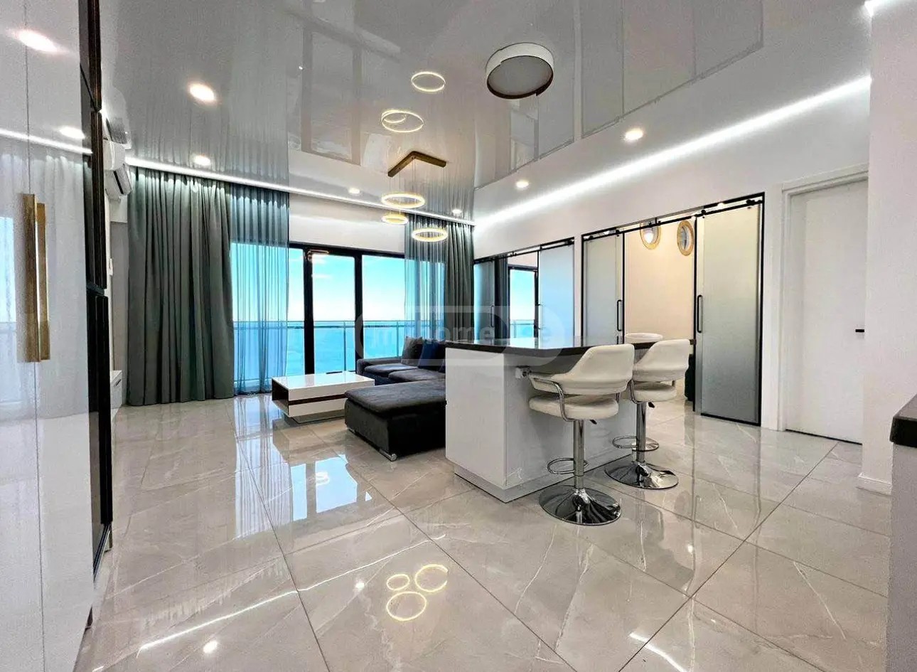 კაჩინსკი ლ. და მ. ქ.  - 3 rooms