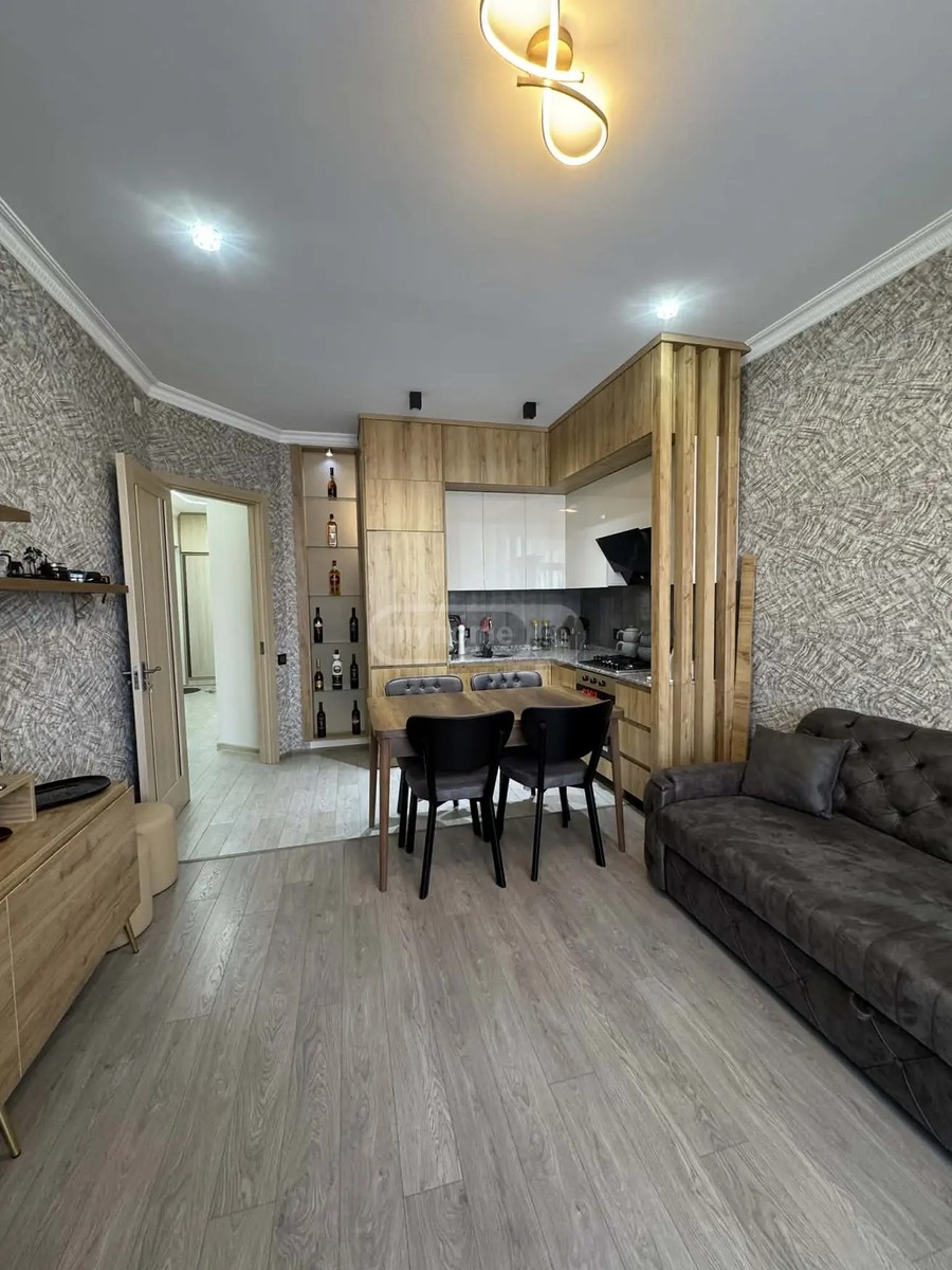 ანგისის ქ.  - 3 rooms