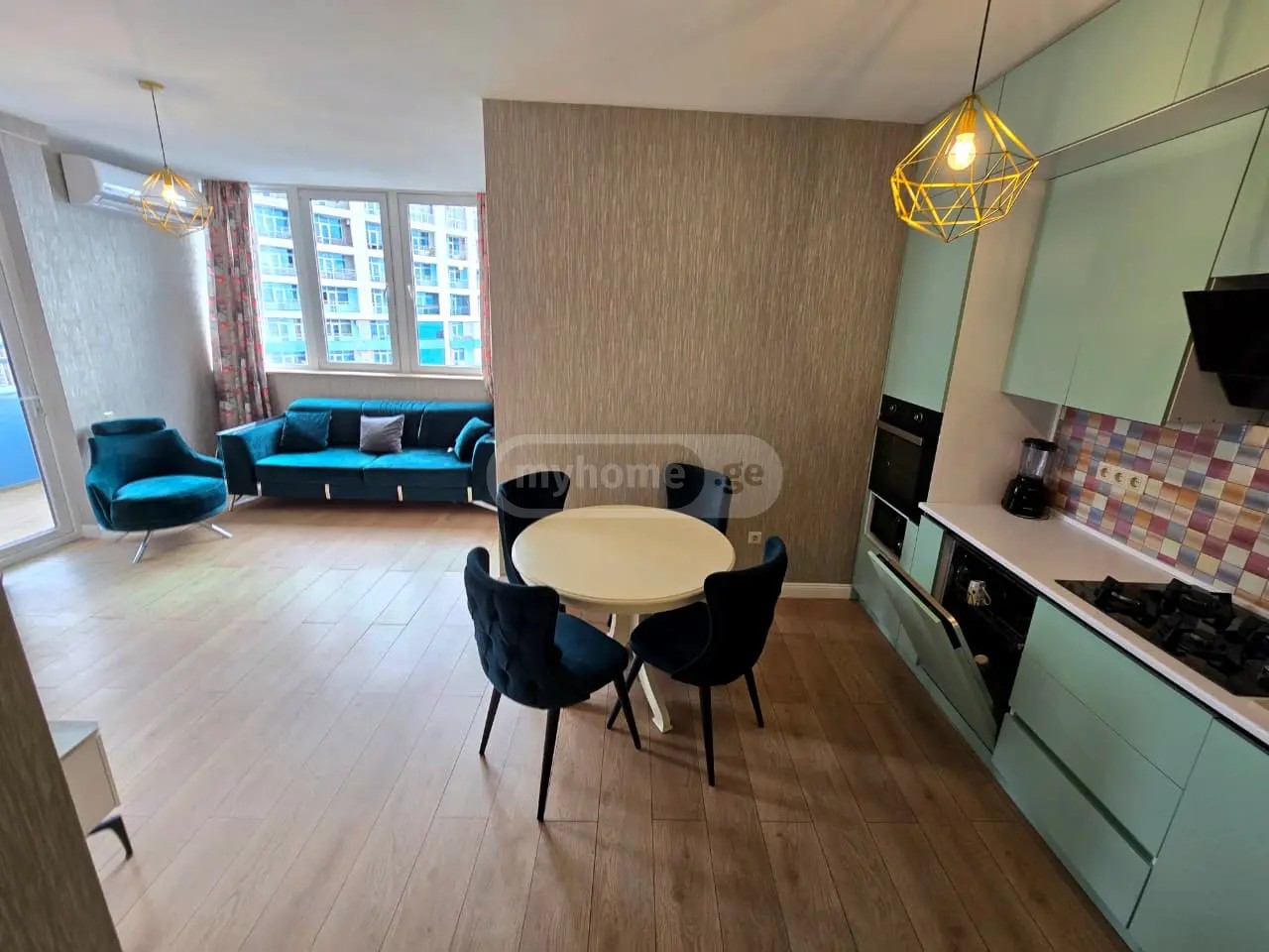 ფიროსმანი ნ. ქ. 18 - 3 rooms