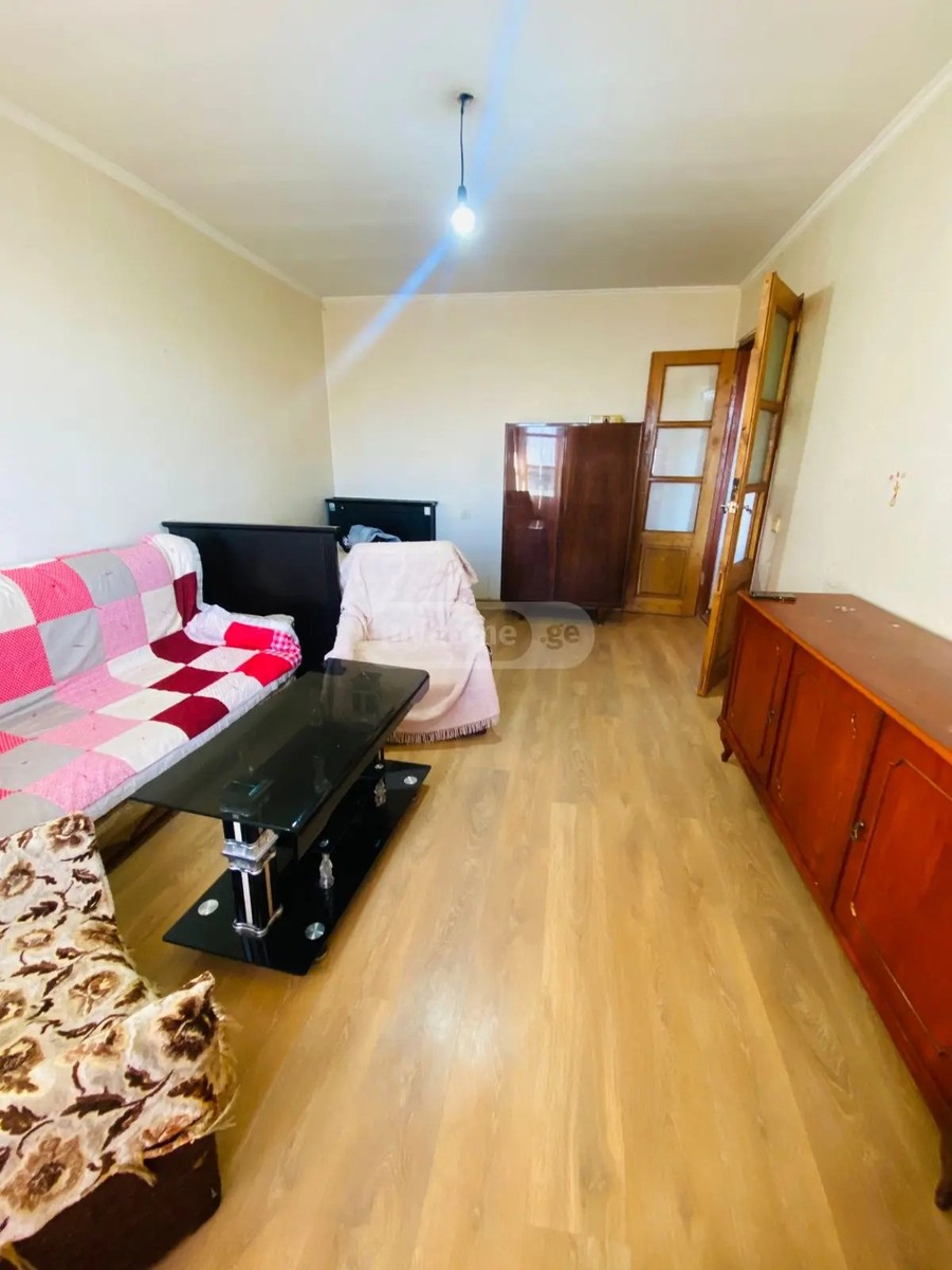 ზესტაფონის ქუჩა - 2 rooms