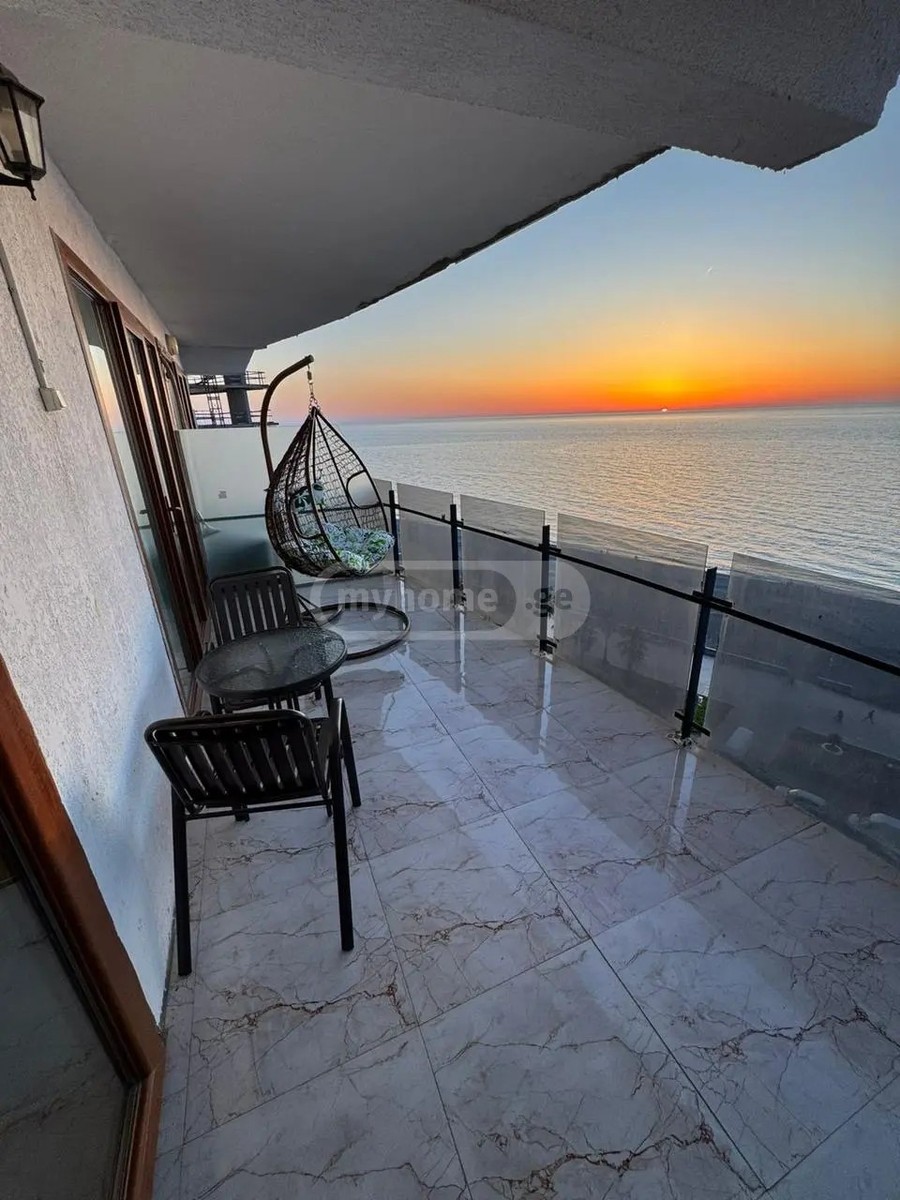 აღმაშენებლის ქ. 18ვ - 4 rooms