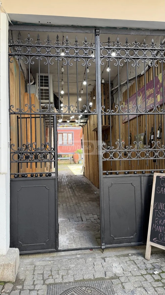 კ. გამსახურდიას ქუჩა 18 - 2 rooms