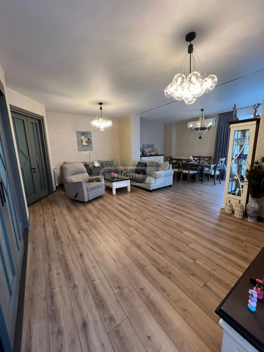 ფალიაშვილი ზ. ქ. 16 - 4 rooms