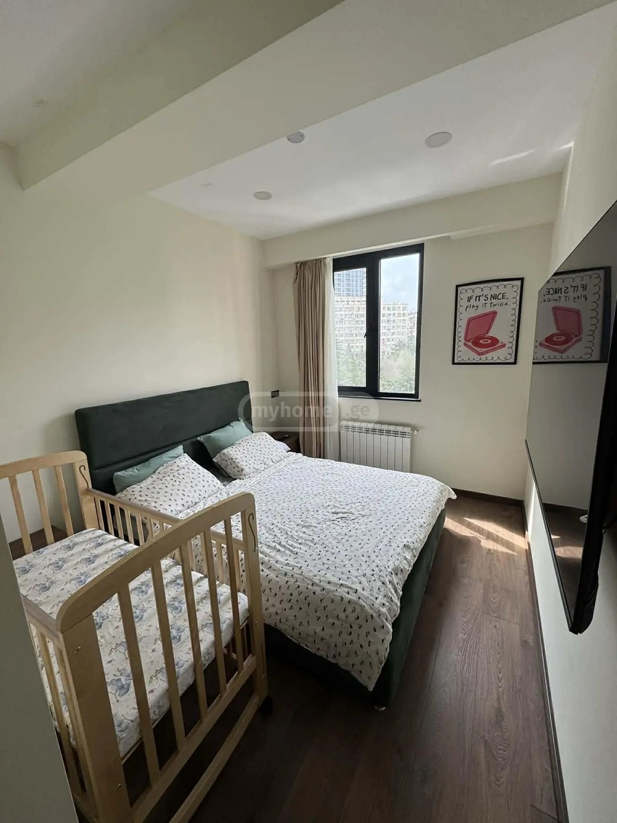 პოლიტკოვსკაია ა. ქ. (ჯიქია) 65 - 3 rooms