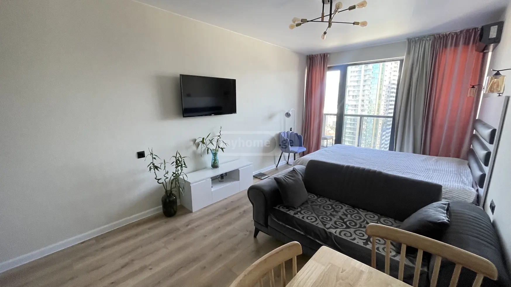 აბუსერიძე ტ. ქ. 13 - 1 rooms