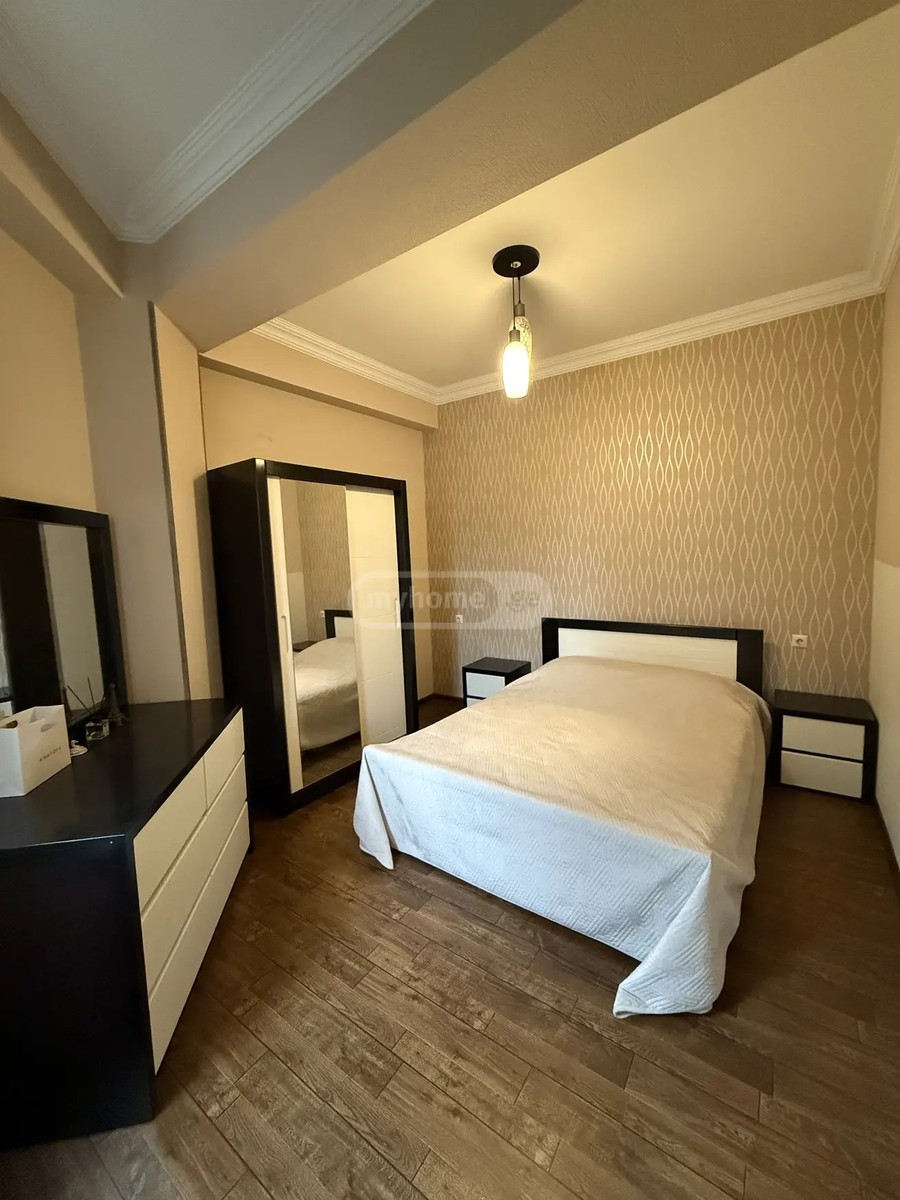 თორნიკე ერისთავის ქუჩა 13 - 2 rooms