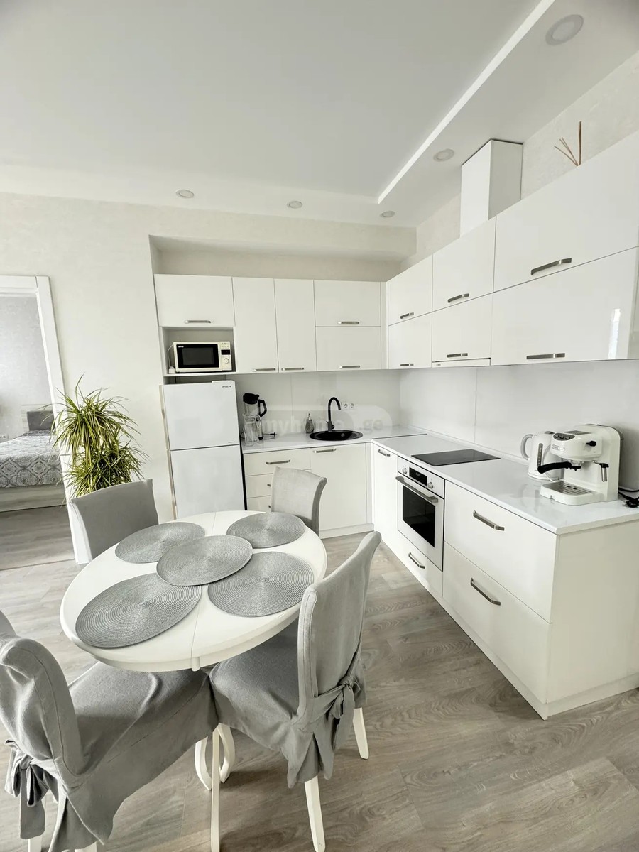 თამარ მეფის გამზ 2 შესახვევი 10 - 2 rooms