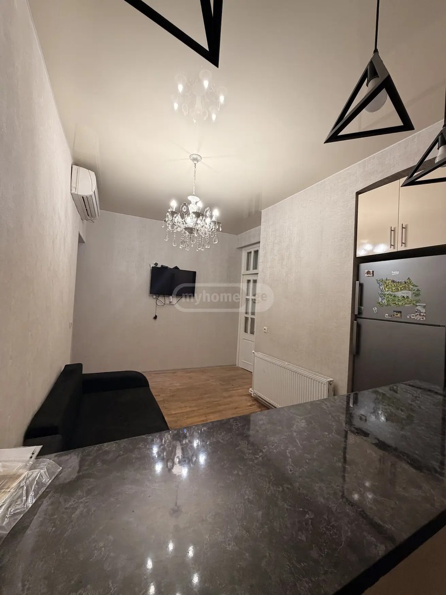 კლდიაშვილი დ. ქ. 13 - 3 rooms