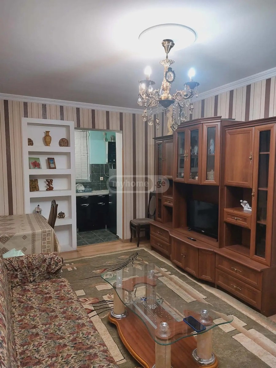 ჭავჭავაძის გამზ. 46 - 2 rooms