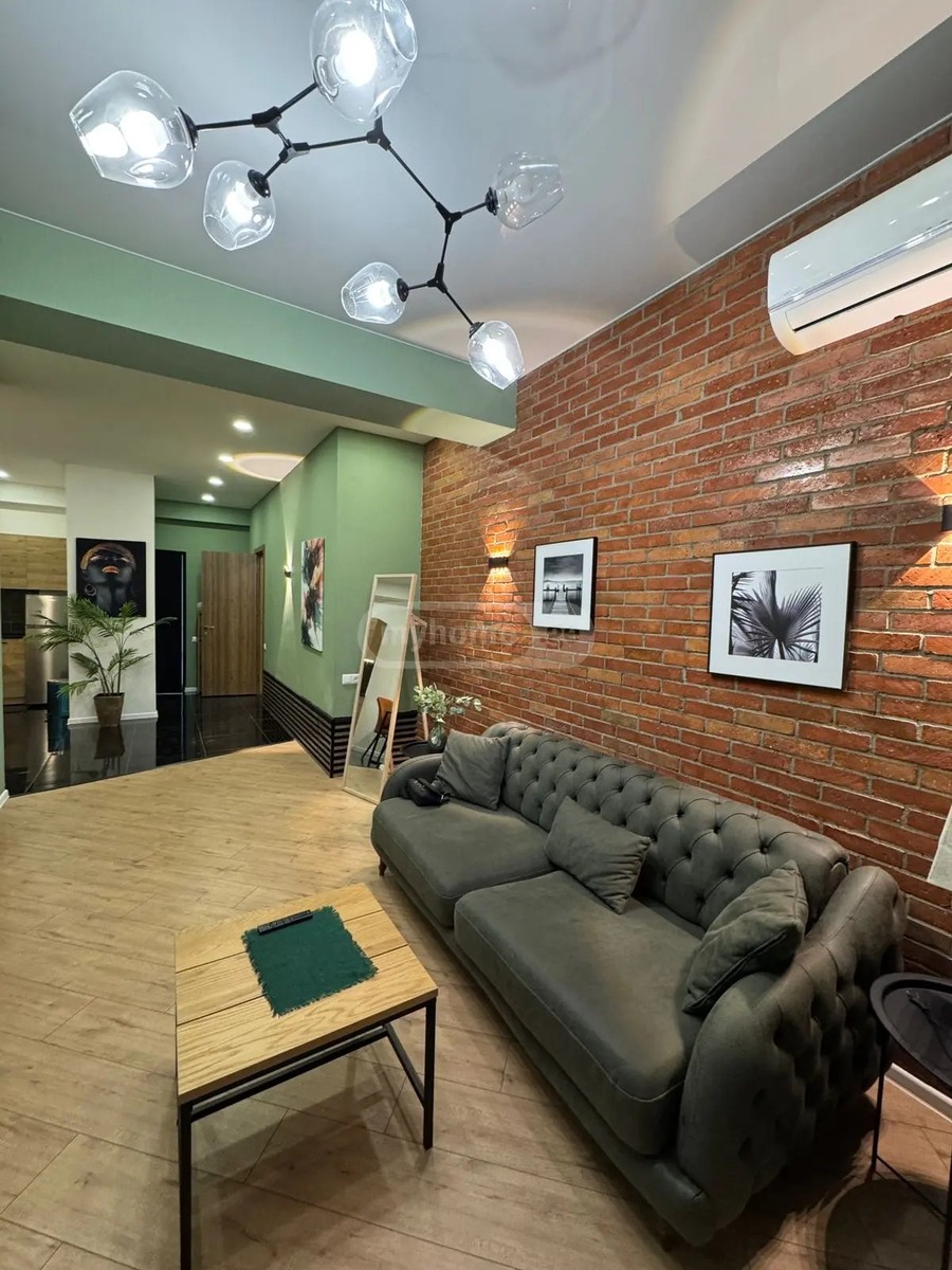 პოლიტკოვსკაია ა. ქ. (ჯიქია) 4გ - 2 rooms