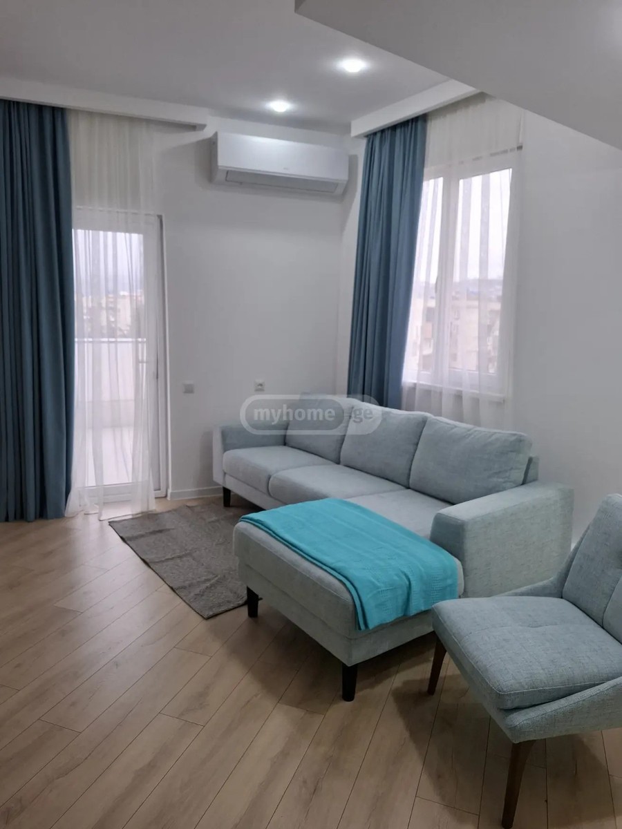 გამსახურდია ზ. გამზ. 12 - 3 rooms