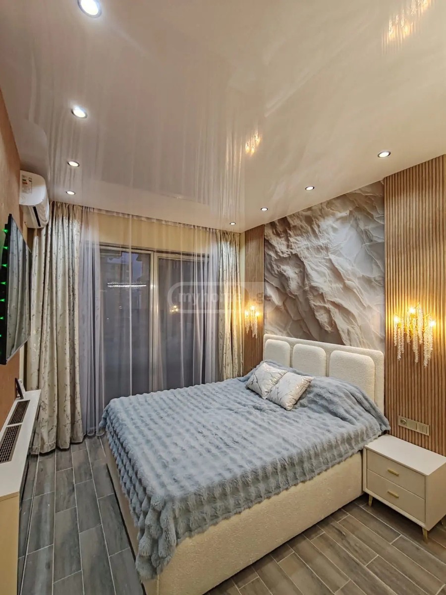 ანგისის ქ.  - 1 rooms