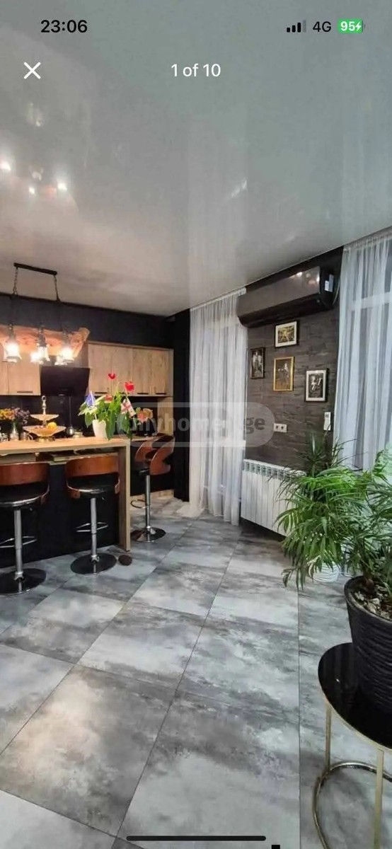აღმაშენებლის ქ. 1 - 4 rooms