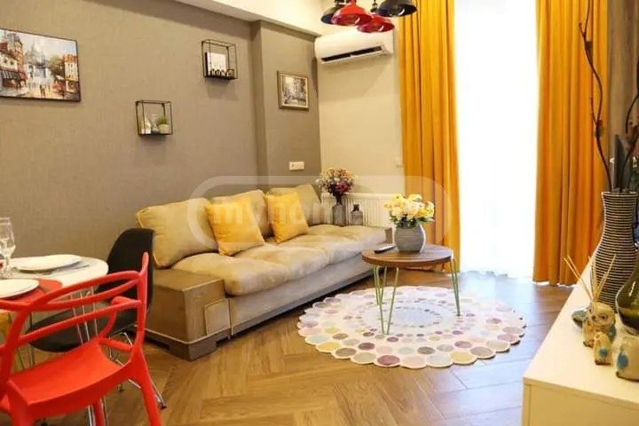 პოლიტკოვსკაია ა. ქ. (ჯიქია) 3 - 3 rooms