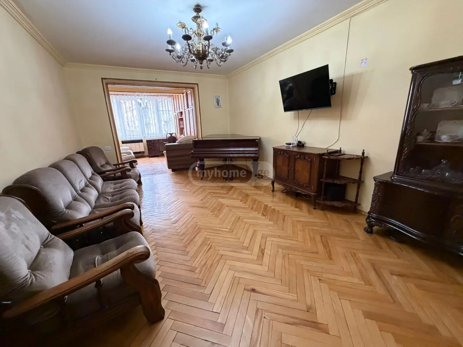 პეკინის გამზ.  - 4 rooms