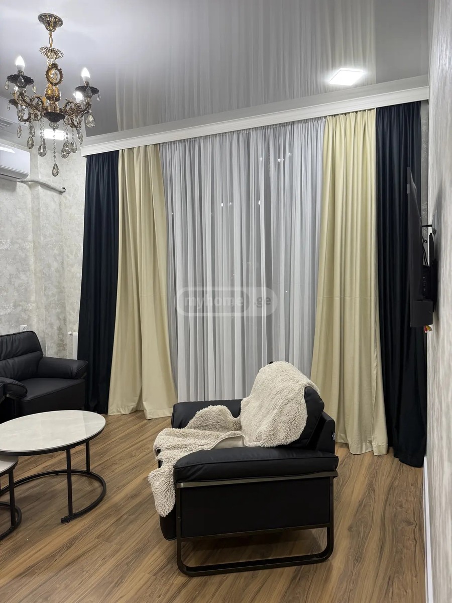 აღმაშენებლის ქ. 13 - 3 rooms