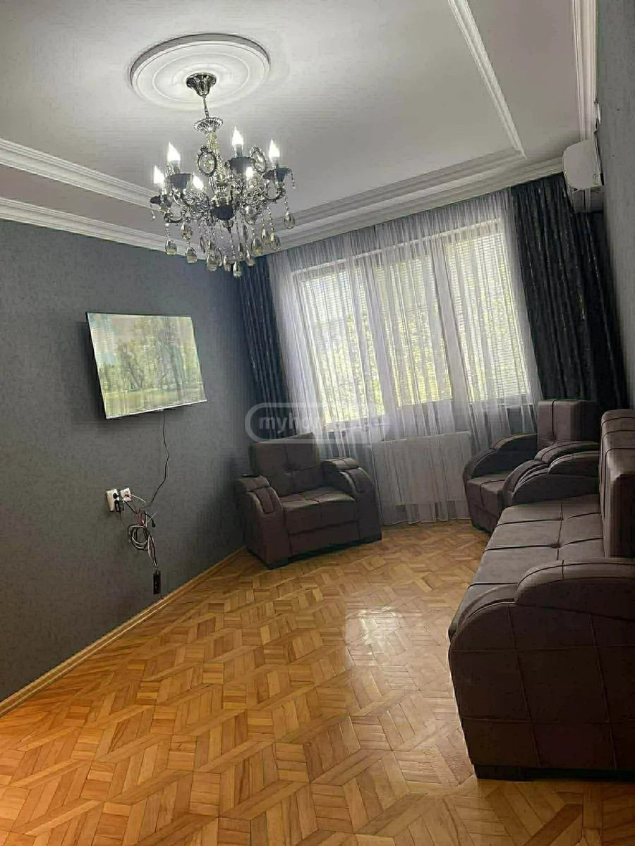 ბუხაიძის ქ.  - 3 rooms