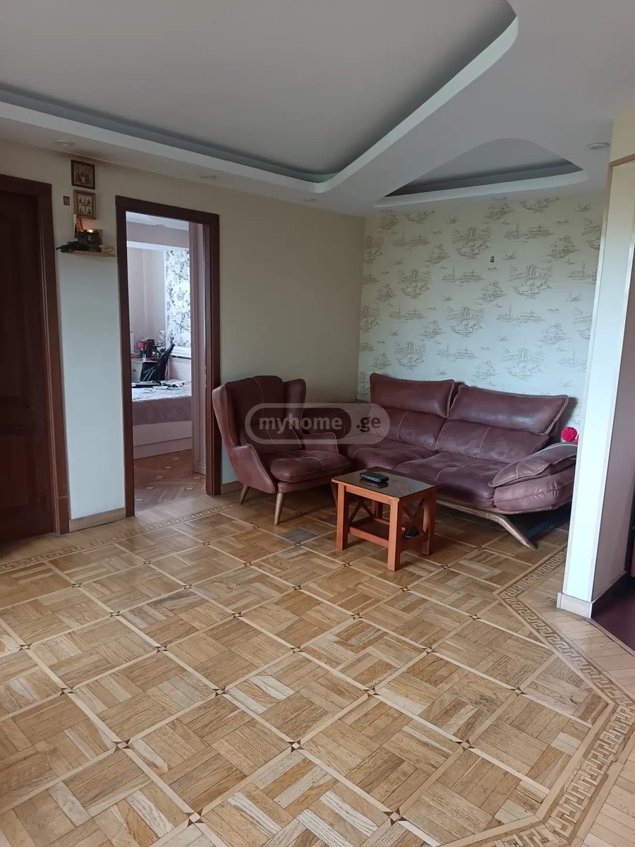 იყალთოს ქ. 8 - 3 rooms
