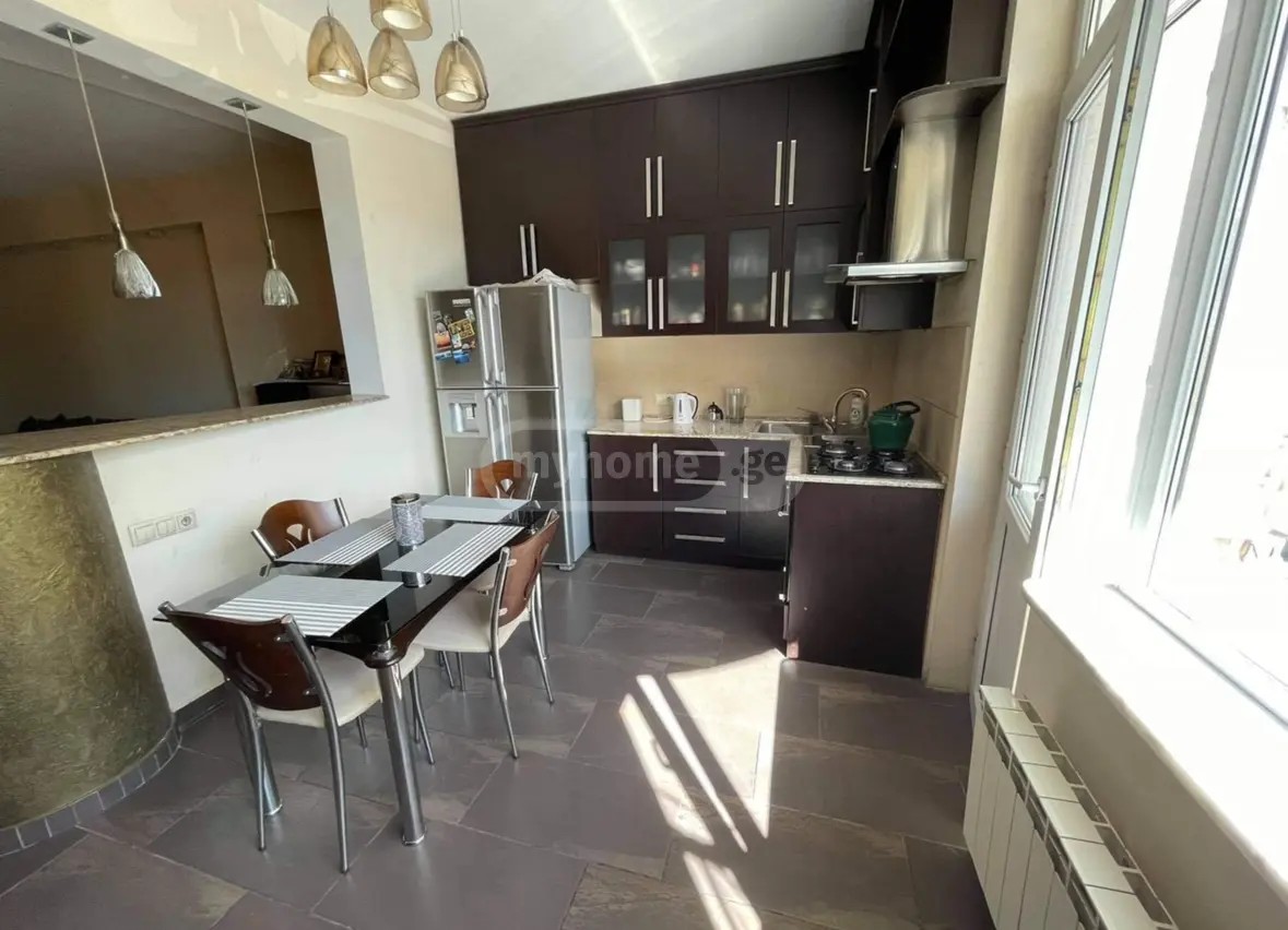 მაღალაშვილის ქ. 9 - 3 rooms