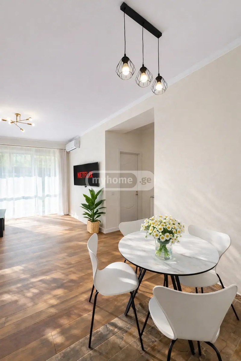 მარშალ გელოვანის გამზ.  - 3 rooms