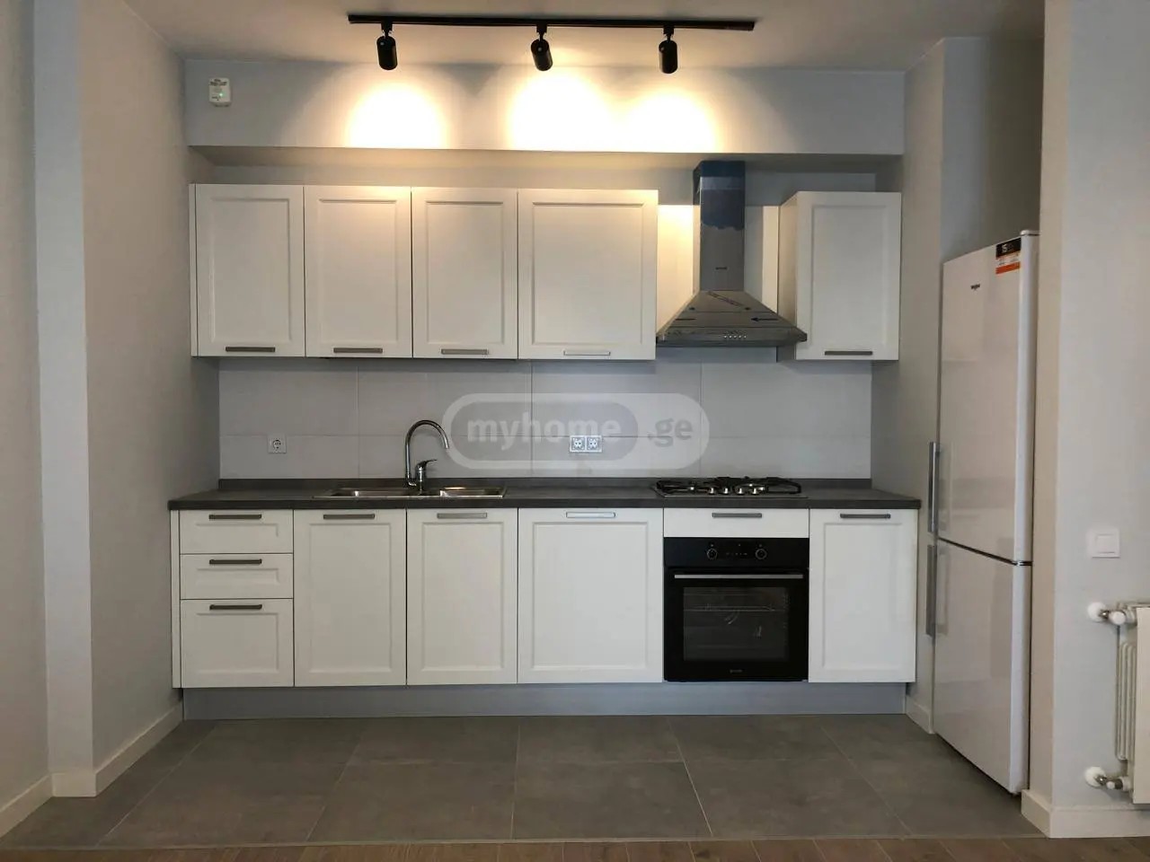 მარშალ გელოვანის გამზ. 23 - 3 rooms