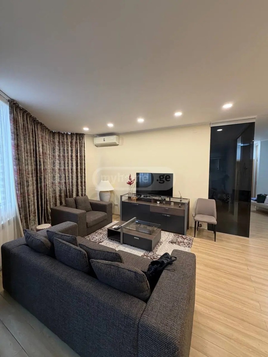 ფარნავაზ მეფის ქ. 136 - 4 rooms