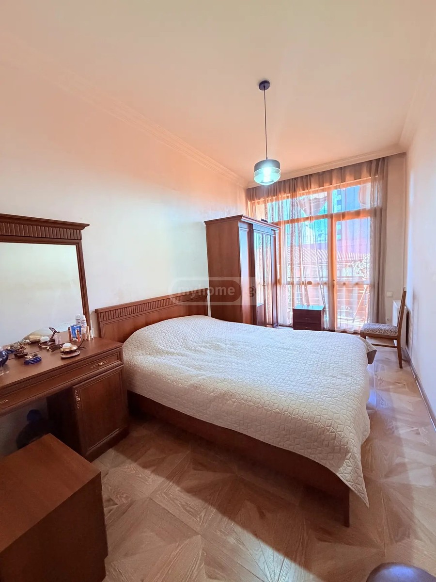 ჭავჭავაძე ი. ქ. 55 - 3 rooms