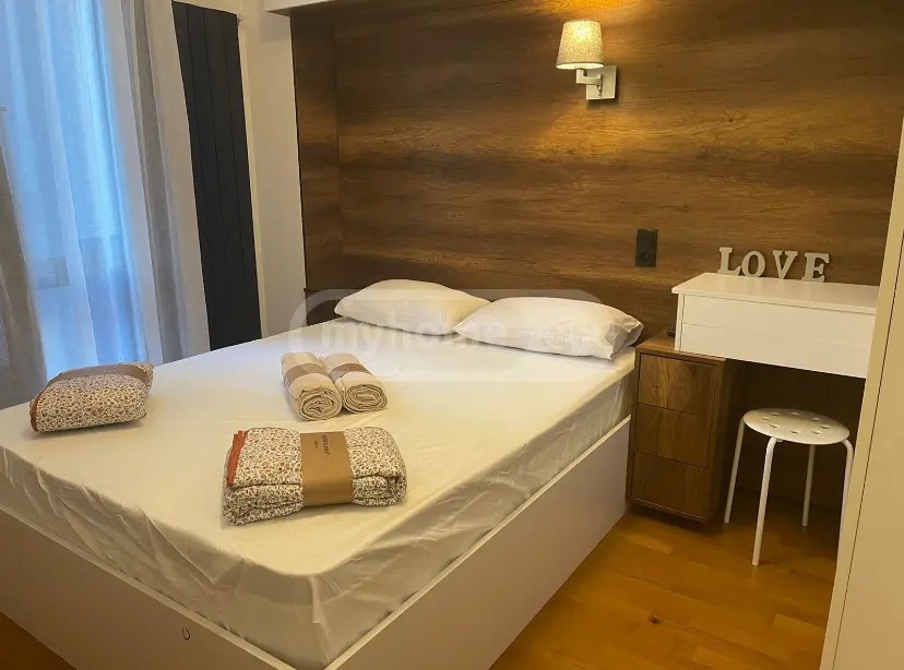 ტაბიძე ტ. ქ. 49 - 2 rooms