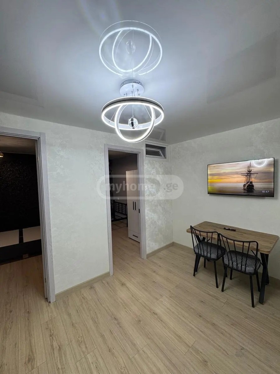 ბაგრატიონი ვ. ქუჩა 34 - 3 rooms