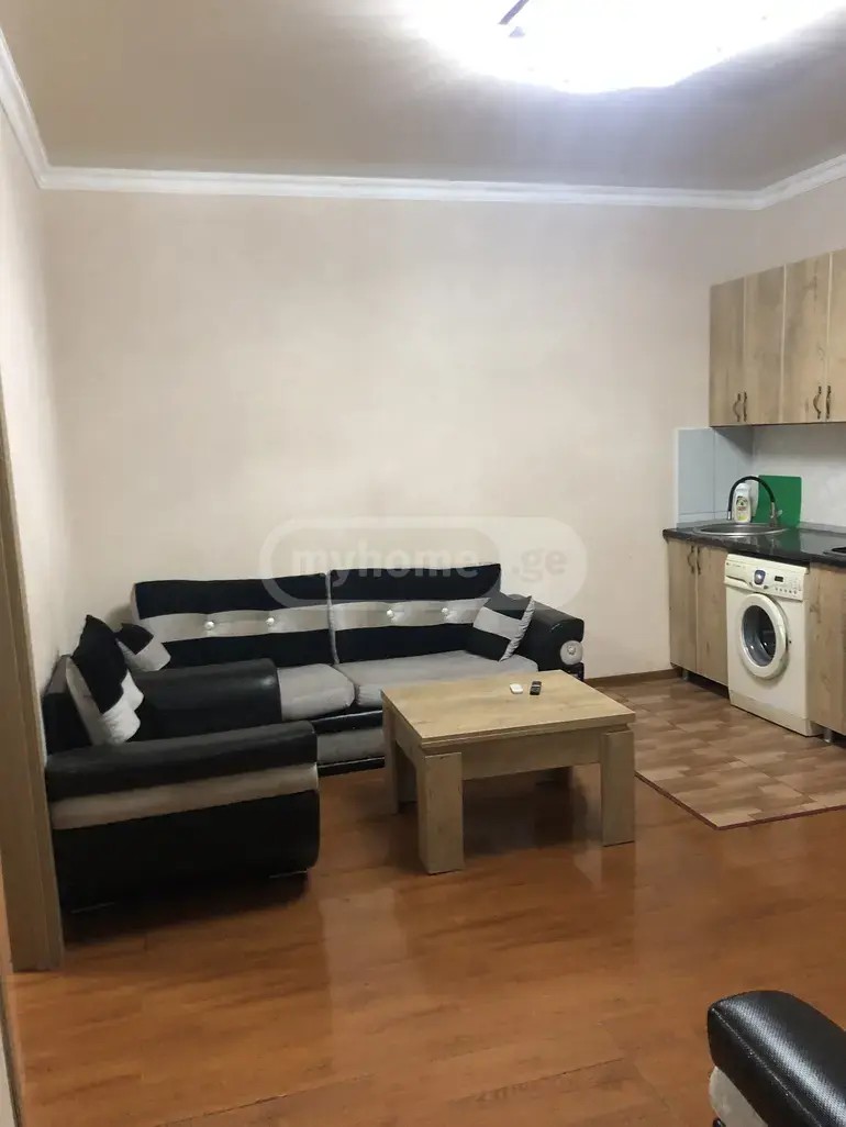 აღმაშენებლის გამზ. 112 - 3 rooms