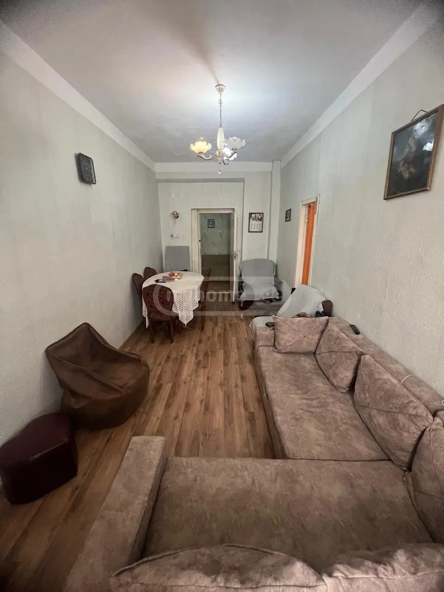 წინამძღვრიშვილი მ. ქ.  - 3 rooms