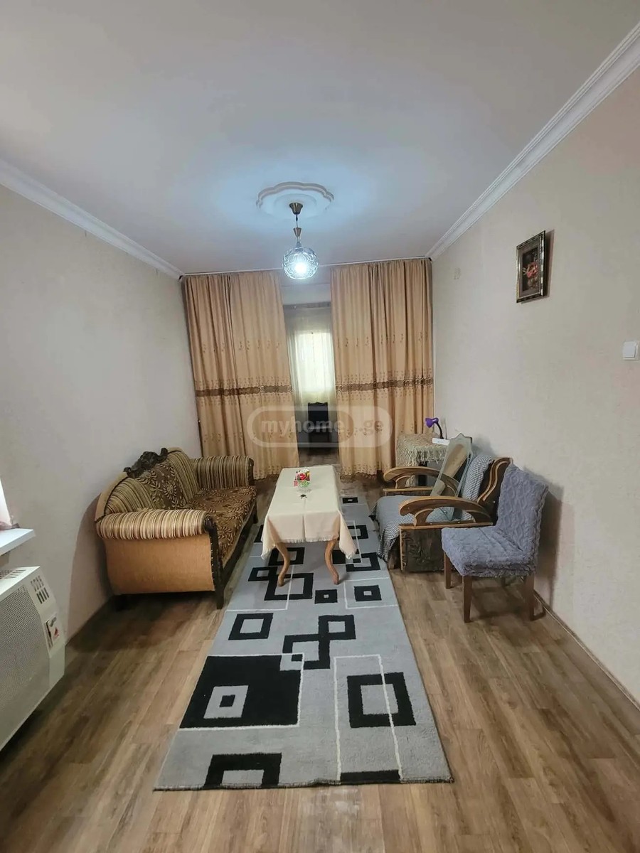 სულხან-საბას გამზ. 19 - 1 rooms