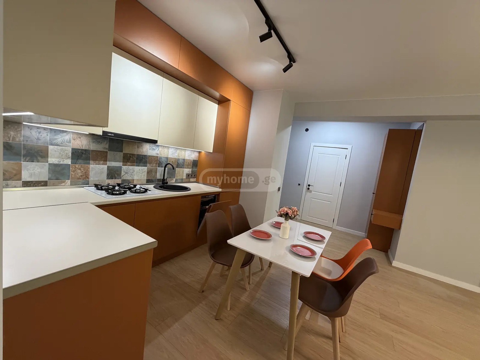დემეტრე თავდადებულის ქუჩა  - 4 rooms