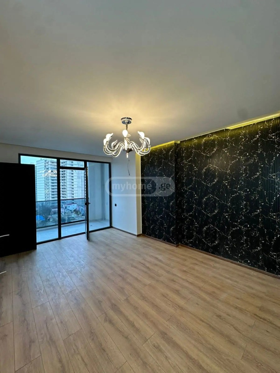ლორთქიფანიძე გრ. ქ.  - 8 rooms