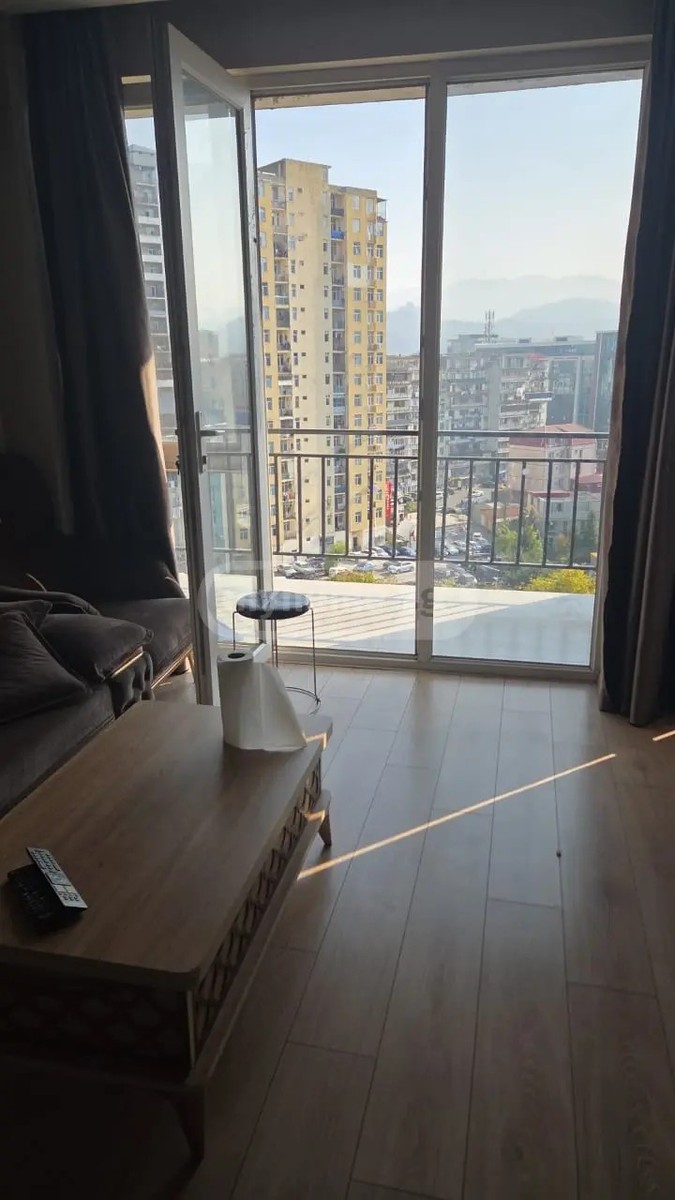 აეროპორტის გზატკეცილი 8 - 3 rooms