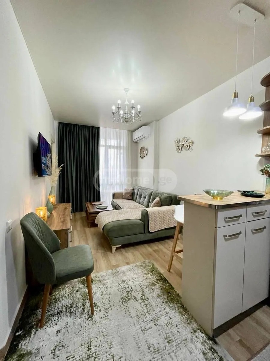 აბუსერიძე ტ. ქ. 5ბ - 3 rooms