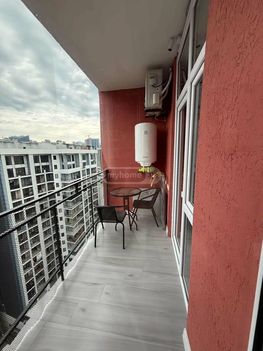 აღმაშენებლის ქ. 1 - 3 rooms