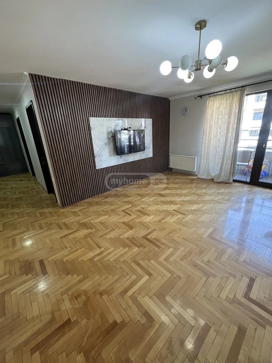 რჩეულიშვილი გ. ქ. 4 - 3 rooms