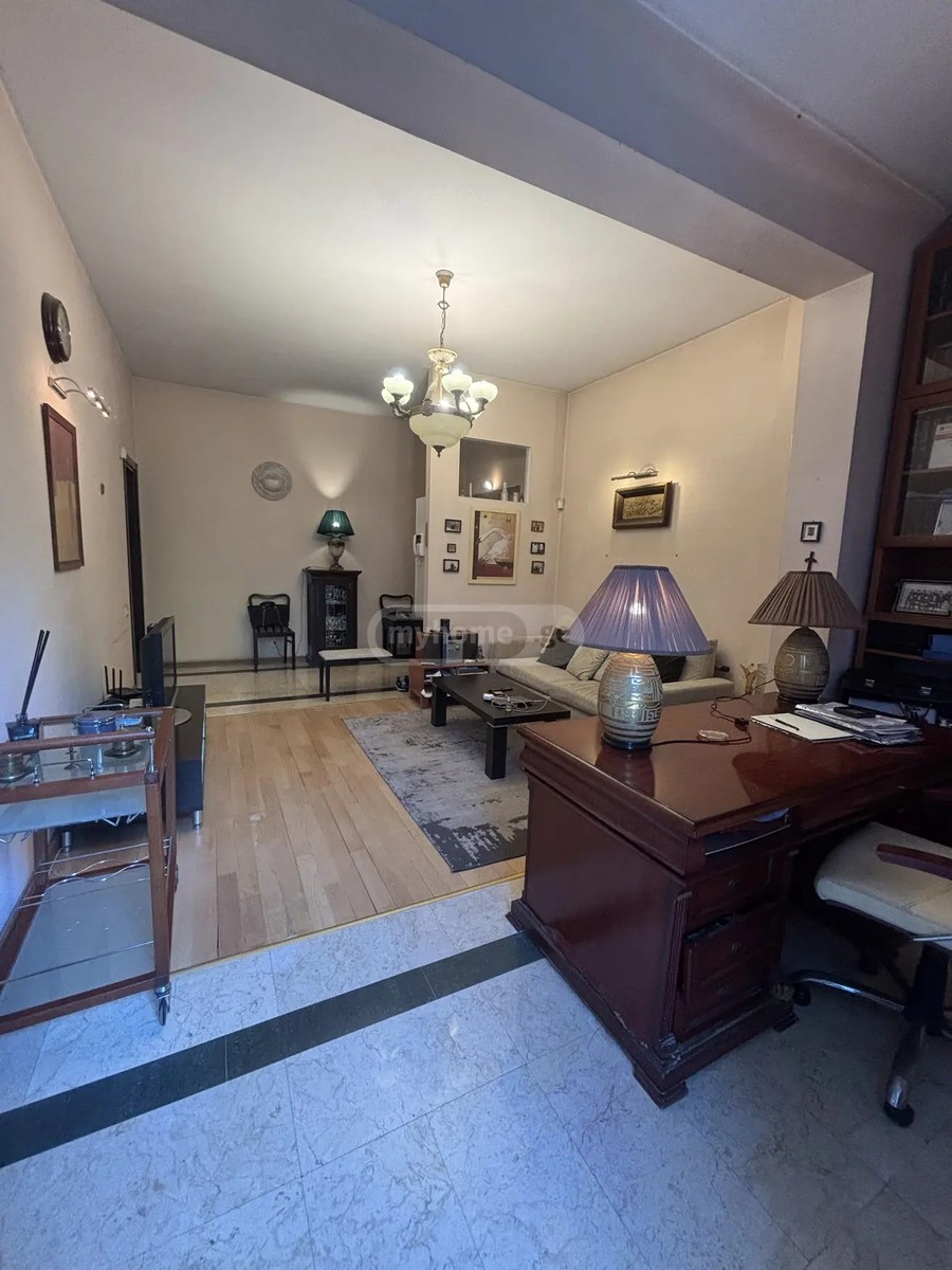 პეკინის გამზ.  - 4 rooms