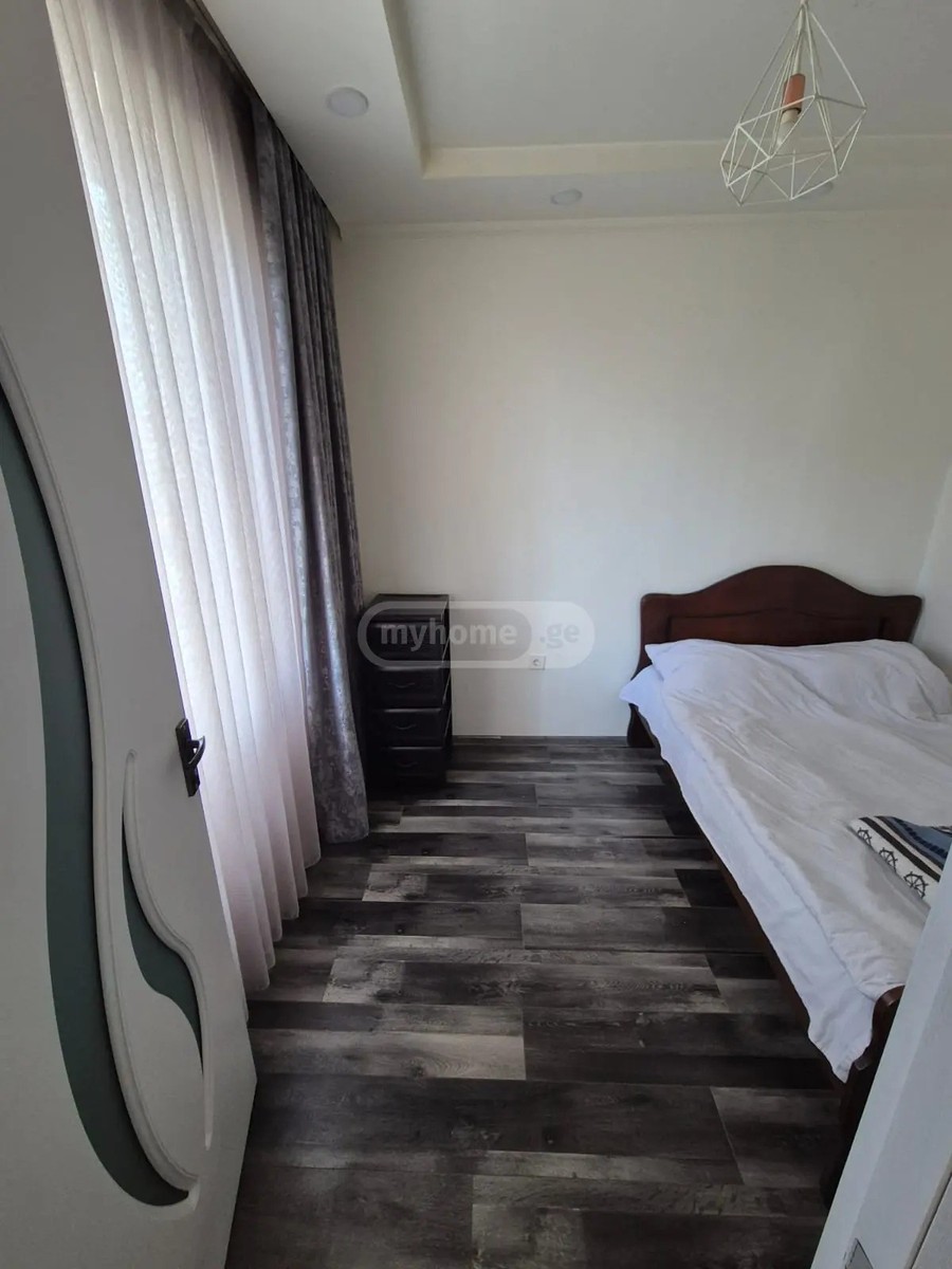 აღმაშენებლის ქ. 3 - 3 rooms