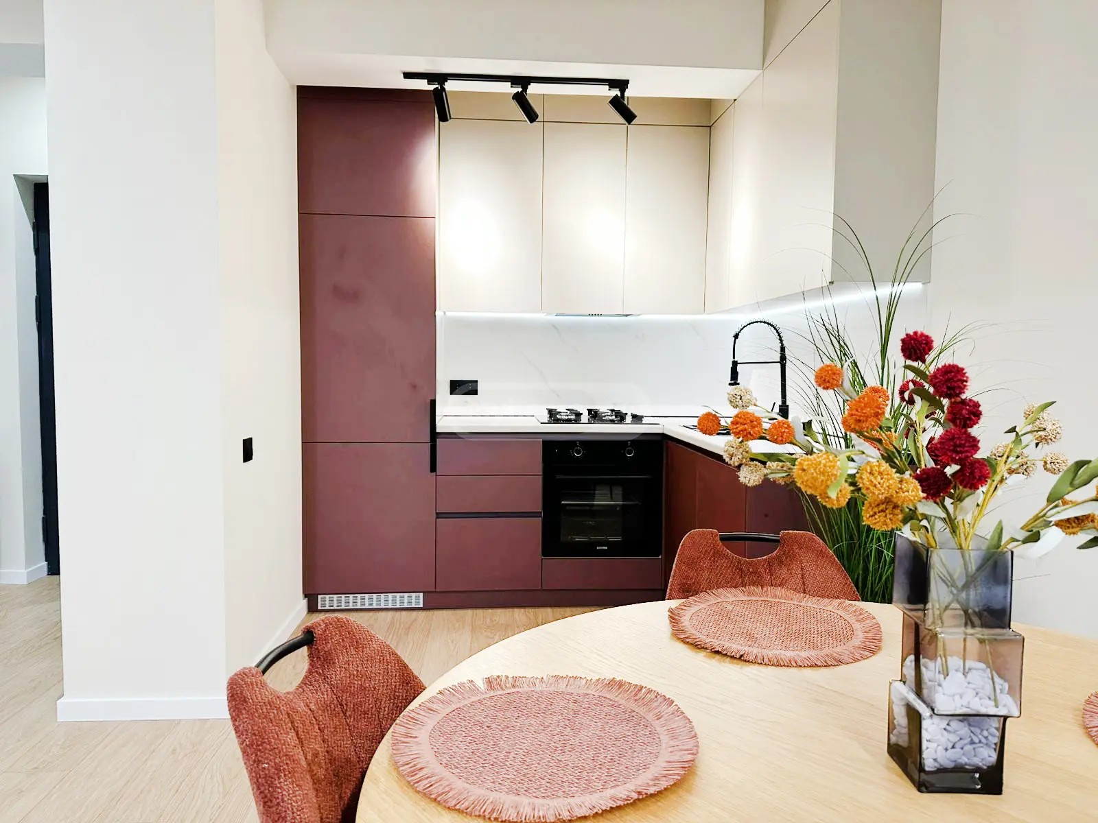 უნივერსიტეტის ქ.  - 2 rooms