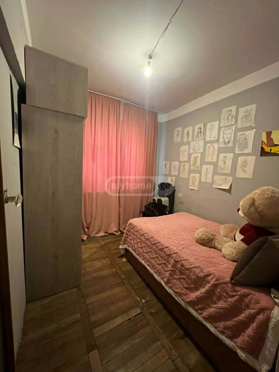 ფანასკერტელ-ციციშვილის ქ.  - 3 rooms