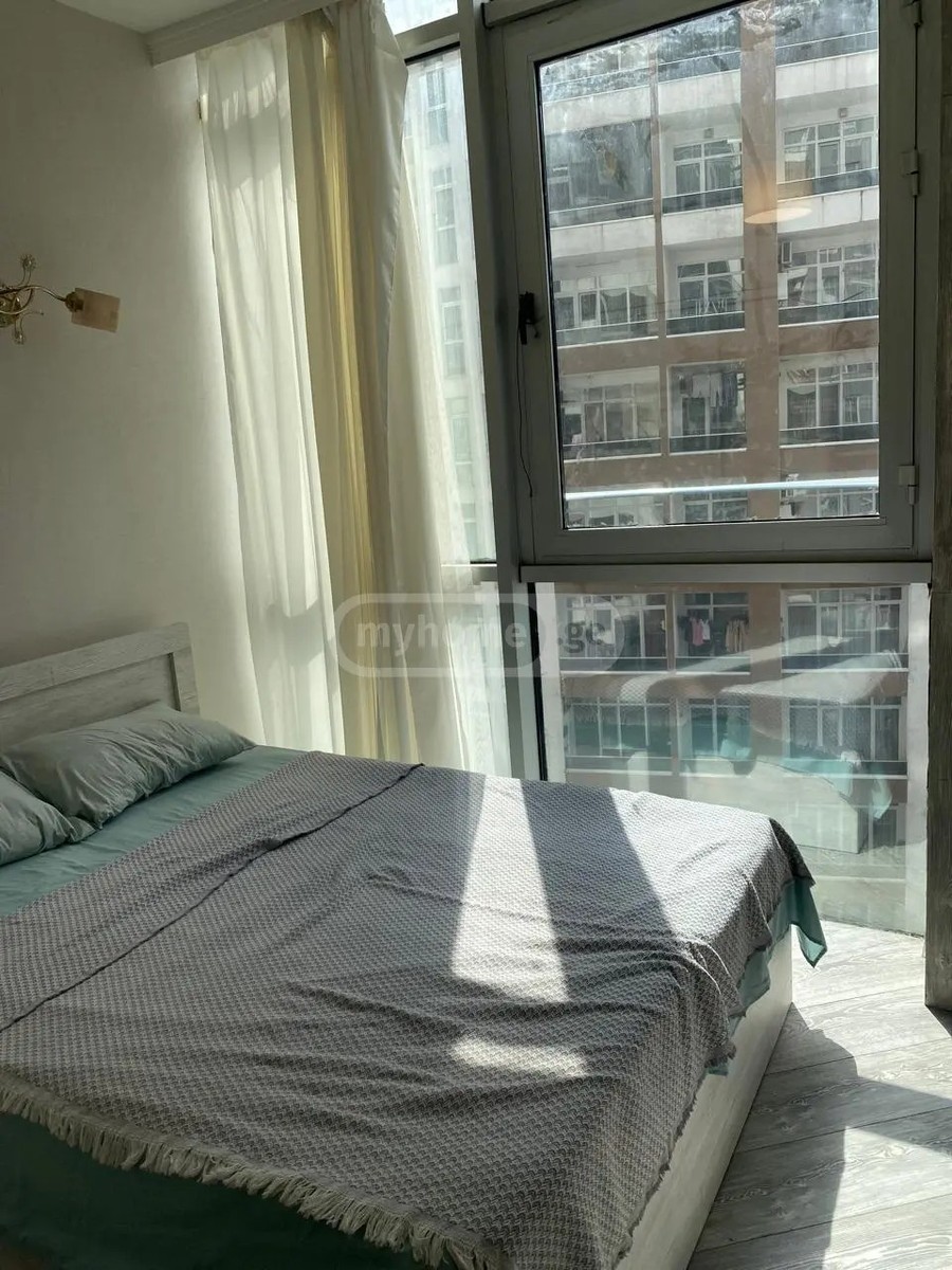 აღმაშენებლის ქ. 1 - 2 rooms