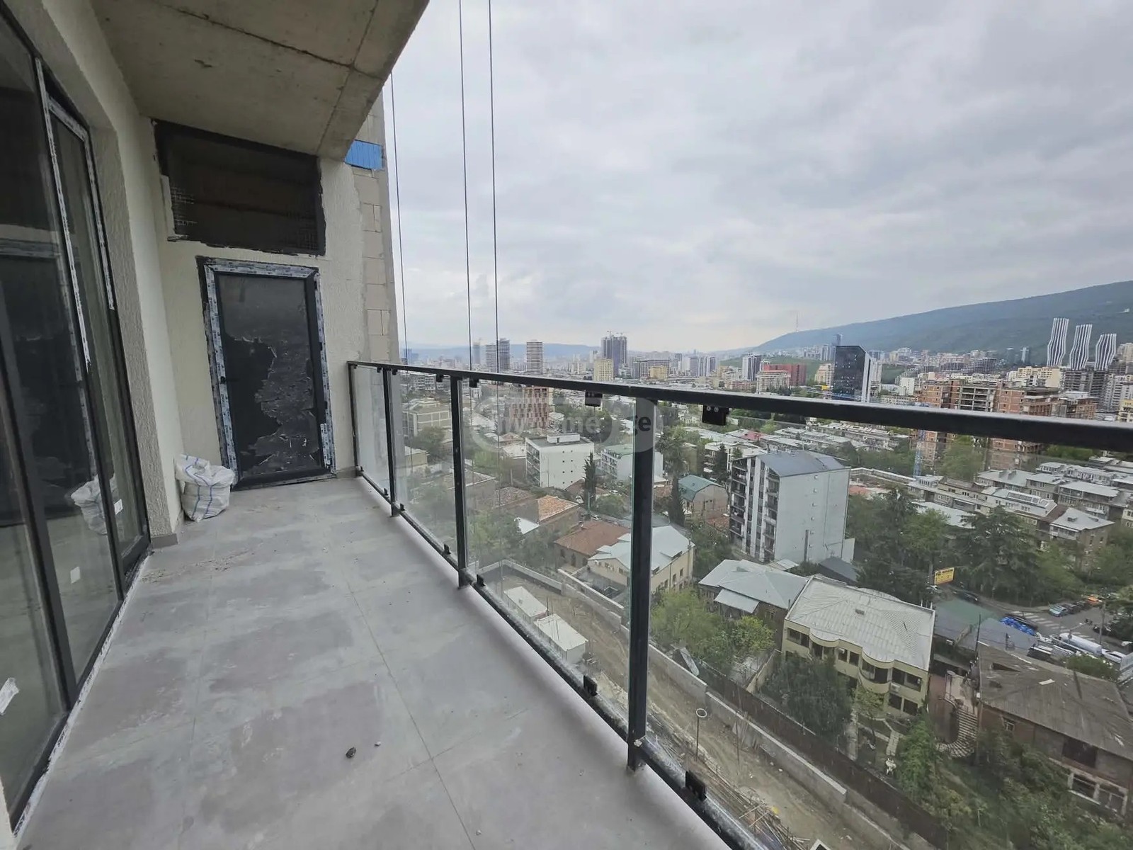 ნუცუბიძის ქ.   - 3 rooms