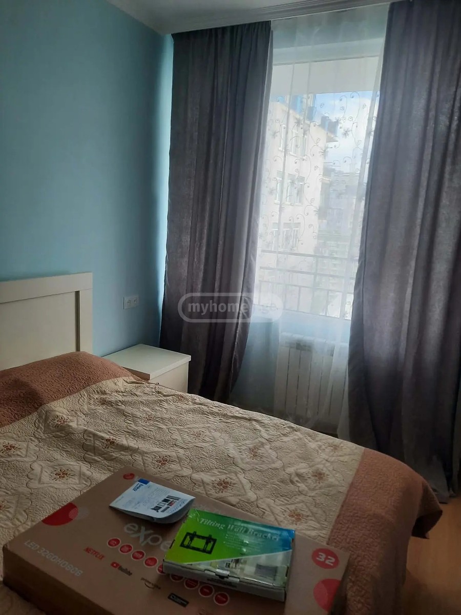 ინასარიძის ქ. 8 - 2 rooms