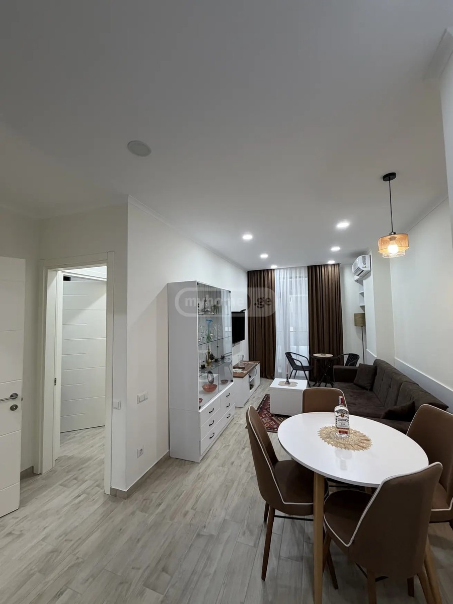 ზღვის პირის ქ. 4 - 2 rooms